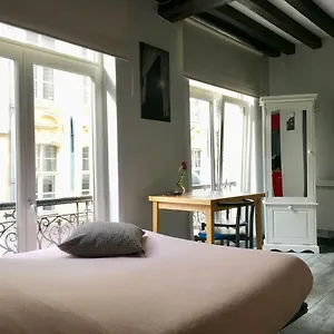 Apartment Opera